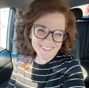 Meet your Posher, Abby